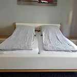 Apartamento Moderne Ferienwohnung In Bester Lage! Bad Herrenalb